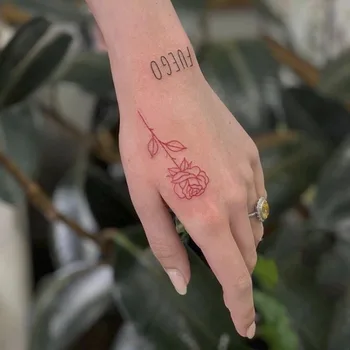 Impermeável Temporária Etiqueta da Linha Vermelha, Rosa Alfabeto inglês Design Arte do Corpo Falso Flash do Tattoo Tatuagem das Costas da Mão Feminina